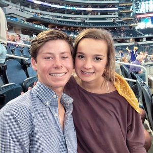 Meet your Posher, Catie